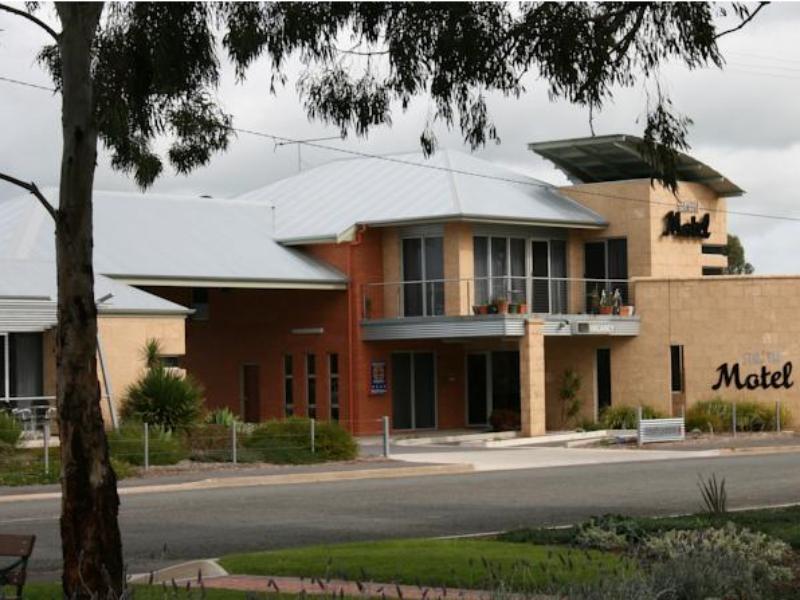 Strath Motel Strathalbyn Bagian luar foto
