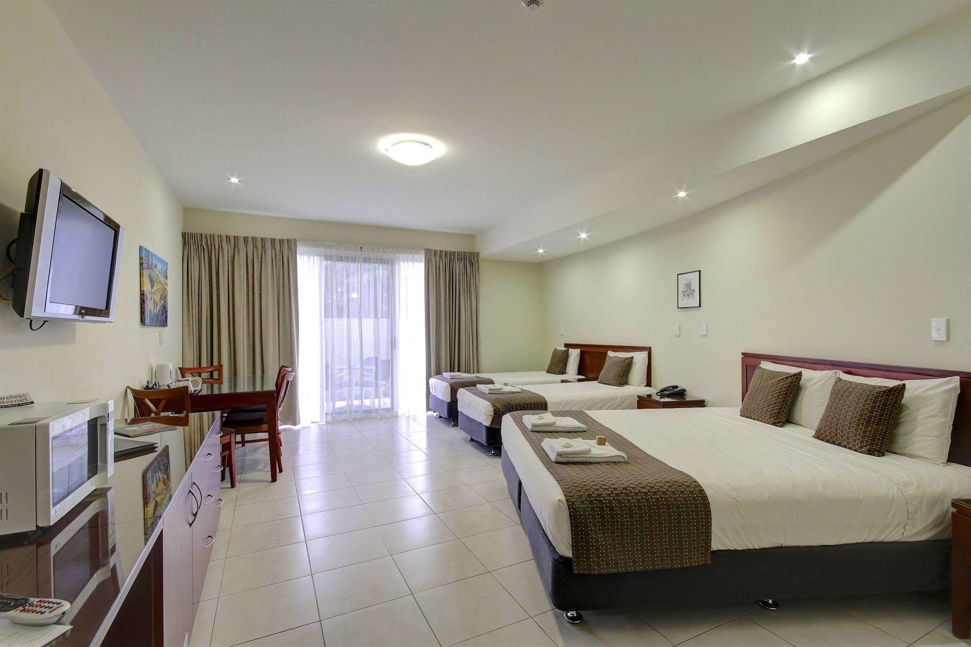 Strath Motel Strathalbyn Bagian luar foto