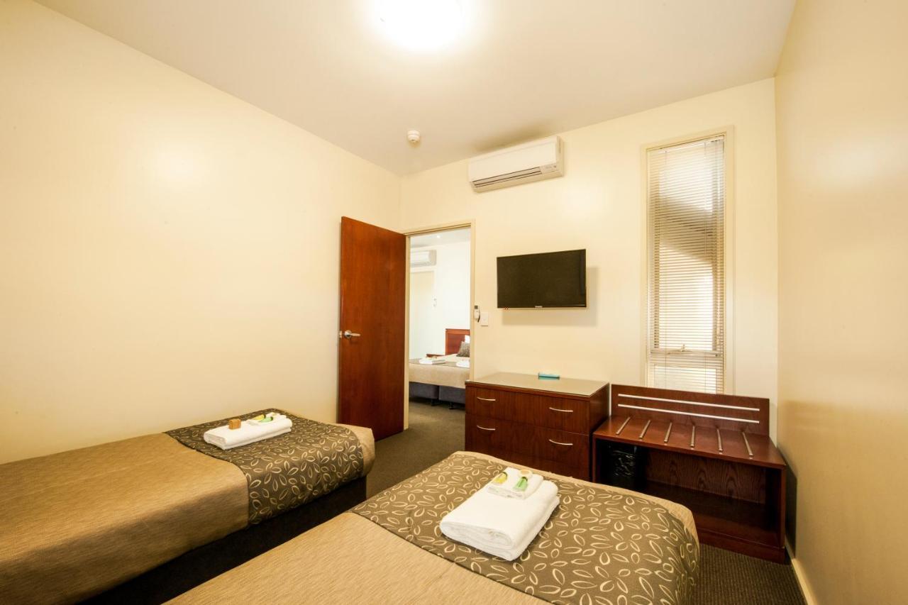 Strath Motel Strathalbyn Bagian luar foto